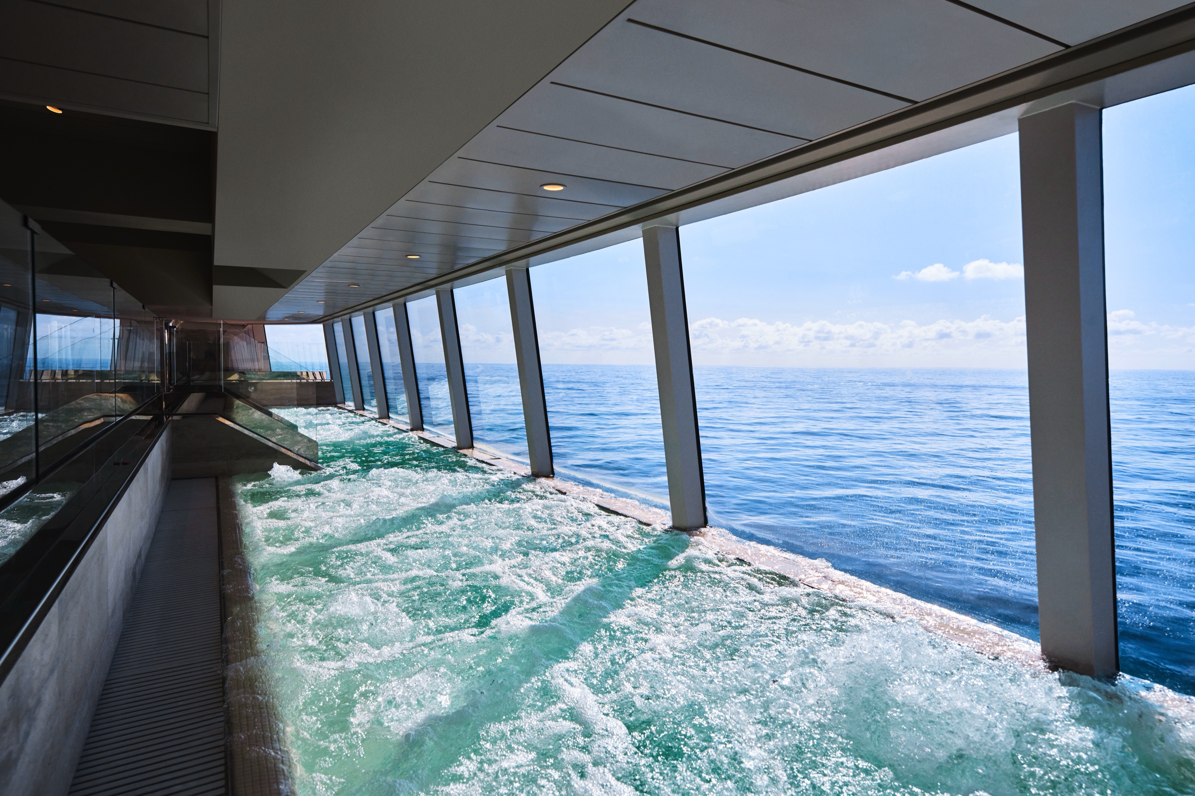 EXPLORA I - The Conservatory Pool & Bar